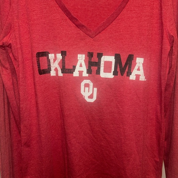 University of Oklahoma V-Neck long sleeve - Picture 4 of 5